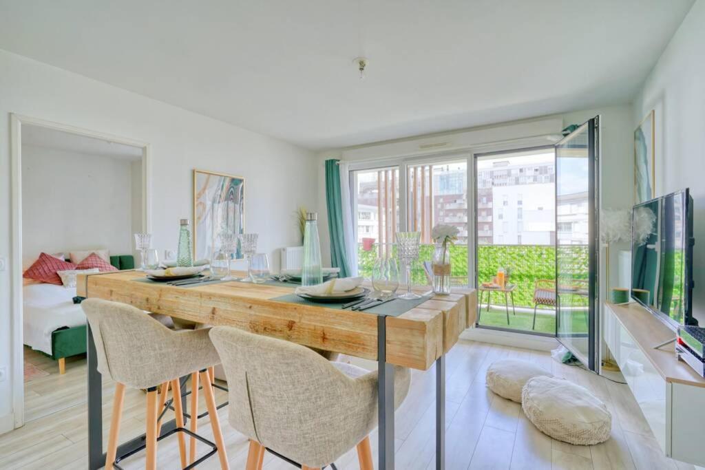Ferienwohnung T2 LUXE proche PARIS TERRASSE PARKING PRIVE Vitry-sur-Seine Exterior foto