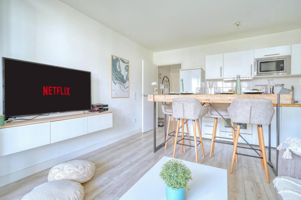 Ferienwohnung T2 LUXE proche PARIS TERRASSE PARKING PRIVE Vitry-sur-Seine Exterior foto
